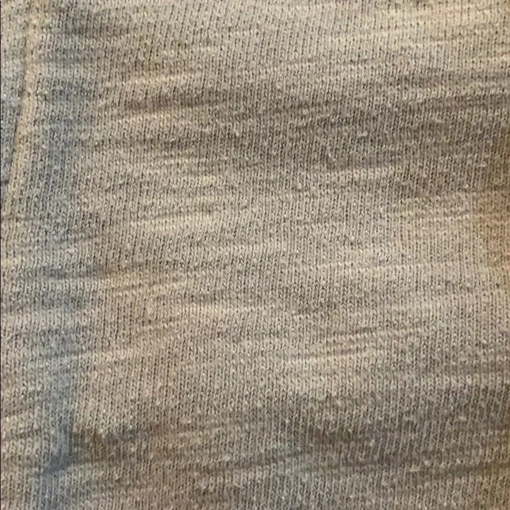 Bundle of 2 size 4 tops